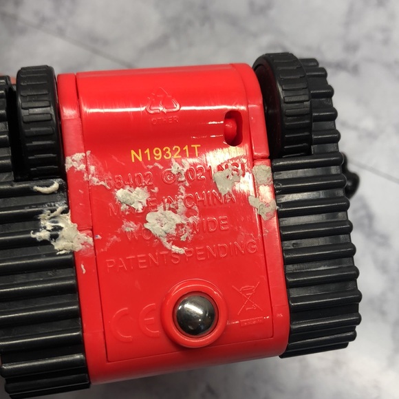 SPYBOTS T.R.I.P. Cybernetic Security Room Robot - Picture 9 of 10